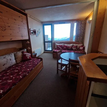 Divisible Fonctionnel Skis Aux Pieds Avec Vue Mont Blanc *